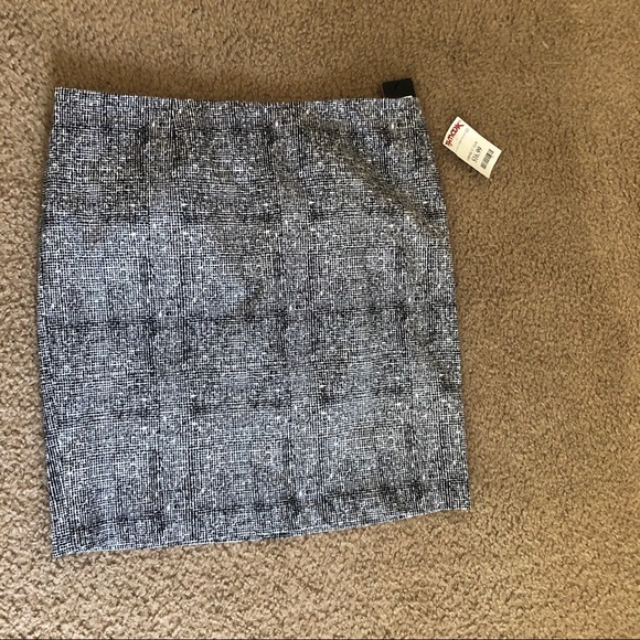 TJ Maxx Dalia Skirt New With Tag - Picture 3 of 3